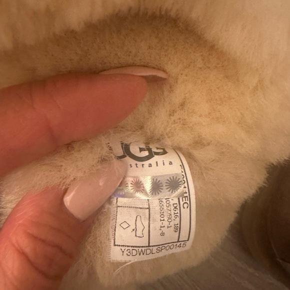 Women’s Ugg Bailey Button Triplet II - Picture 6 of 7